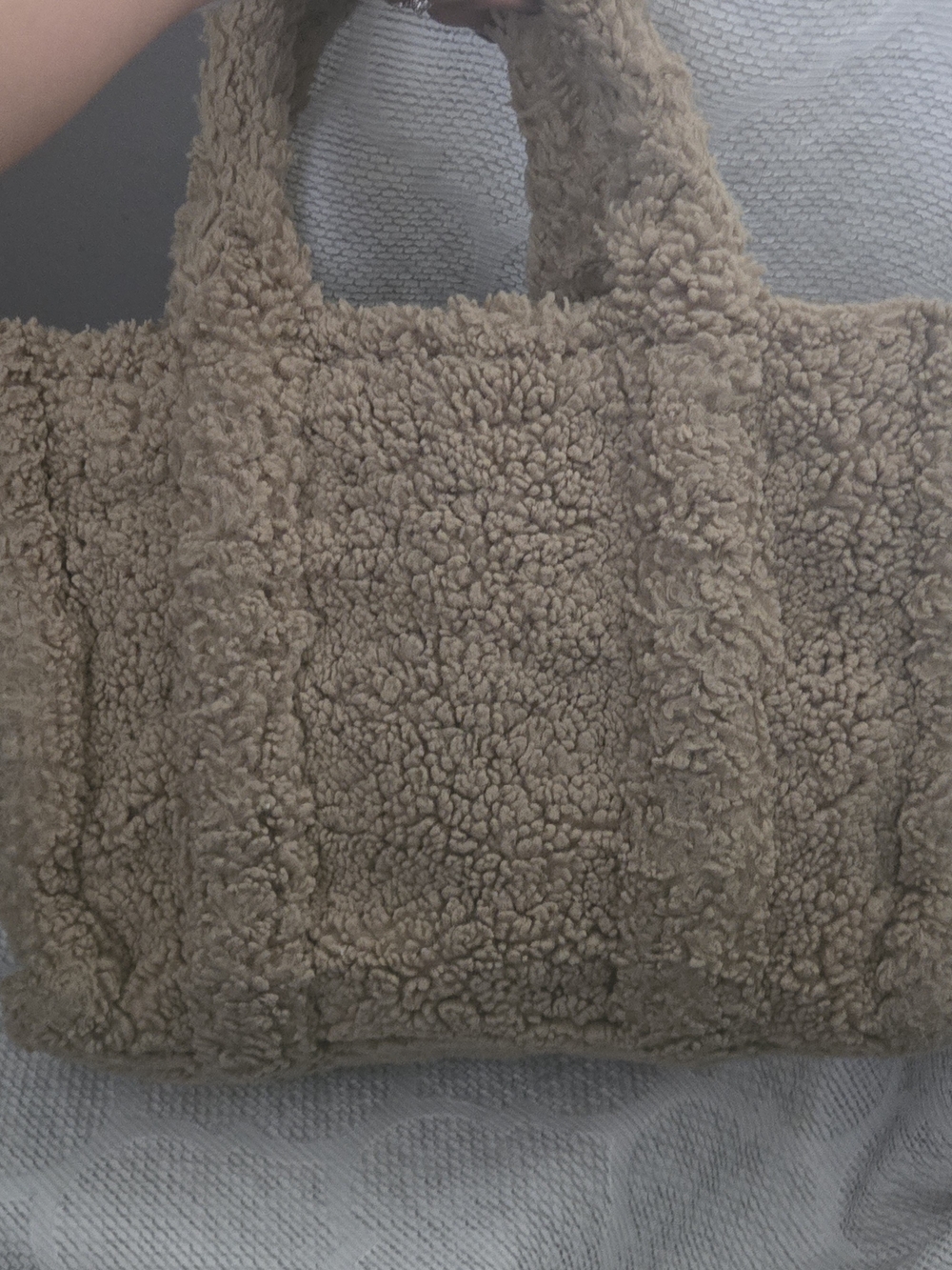Marc Jacobs The Tote Bag in Teddy Tan Brown - Picture 4 of 16